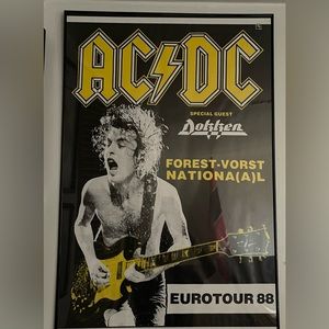 AC/DC wall frame